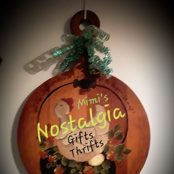 Mimi's Nostalgia Closet Poshland USA - Picture 2 of 8